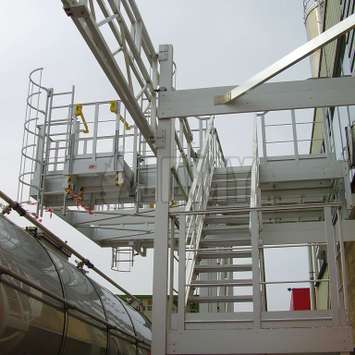 Aluminum custom construction for access of a truck rooftop Aluminum custom construction for access of a truck rooftop