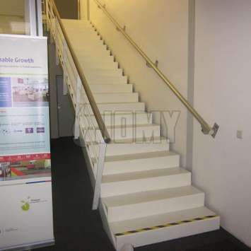 Des escaliers exterieurs comme solution optimale pour l'evacuation ou l'acces collectif Des escaliers exterieurs comme solution optimale pour l'evacuation ou l'acces collectif