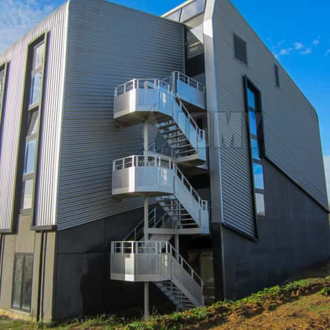 Escalera exterior de variante Escadesign, un diseño JOMY atractivo y agradable a la vista. 