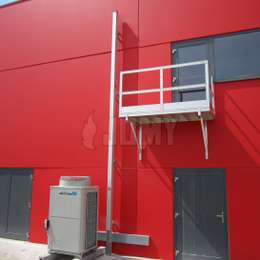 1-stöckige Feuerleiter für ein Bürogebäude, ausgestattet mit einem Zugangsbalkon