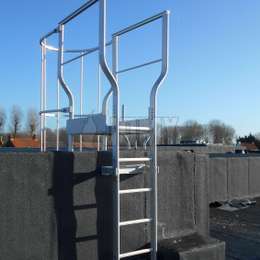 These ladders are the ideal solutions for safe fire escape (secondary means of egress), access and maintenance at heights. They can be used both interior and exterior.