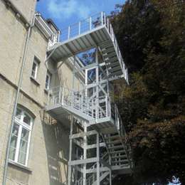 Rectangular stair layout for emergency exit of an old building.