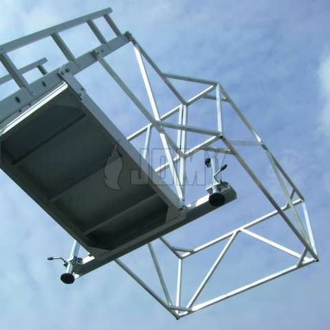 Protection cage of the aluminium tanker trailer access ladder.